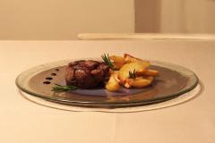 Irish angus beef fillet with side dish